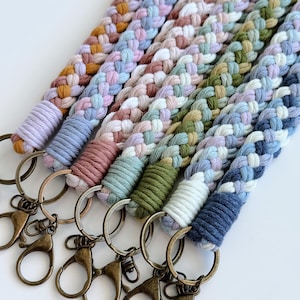 Macrame Lanyard