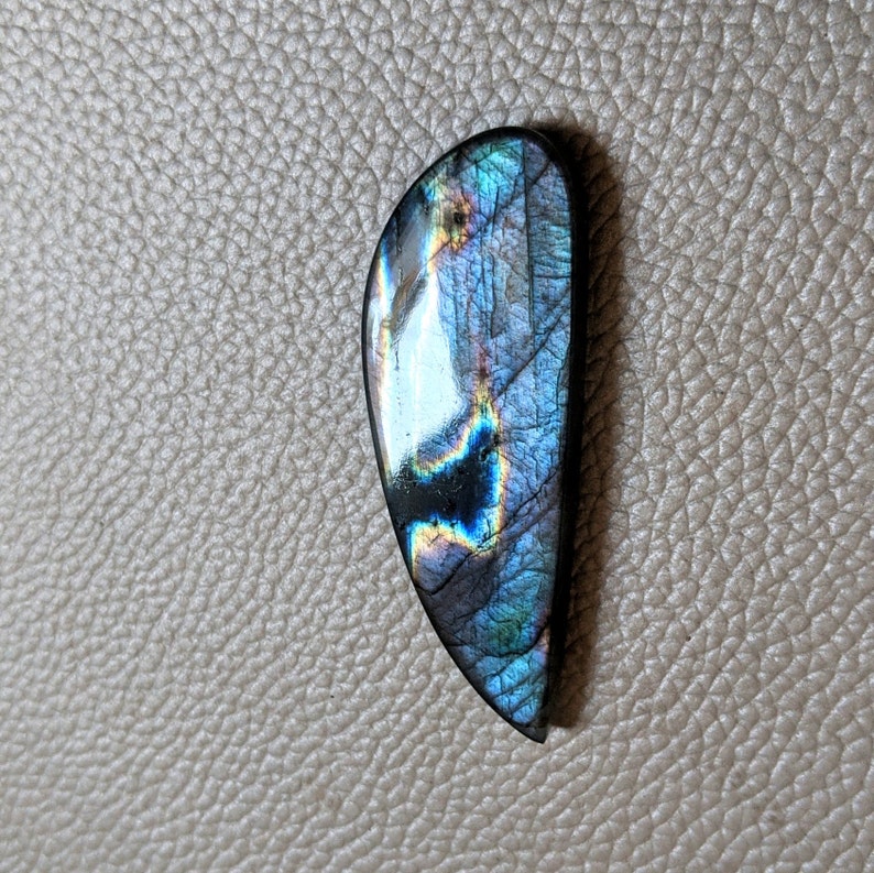 Attractive Purple Labradorite Cabochon Labardorite Gemstone Loose Fancy Crystal Labradorite Beads For Wire Wrap Jewelry 58x20x6 MM