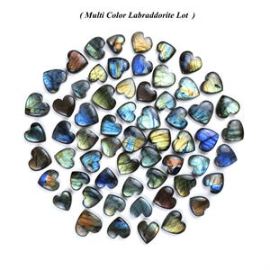 Veelkleurig hart van labradoriet, cabochons met platte achterkant (20-35 mm)