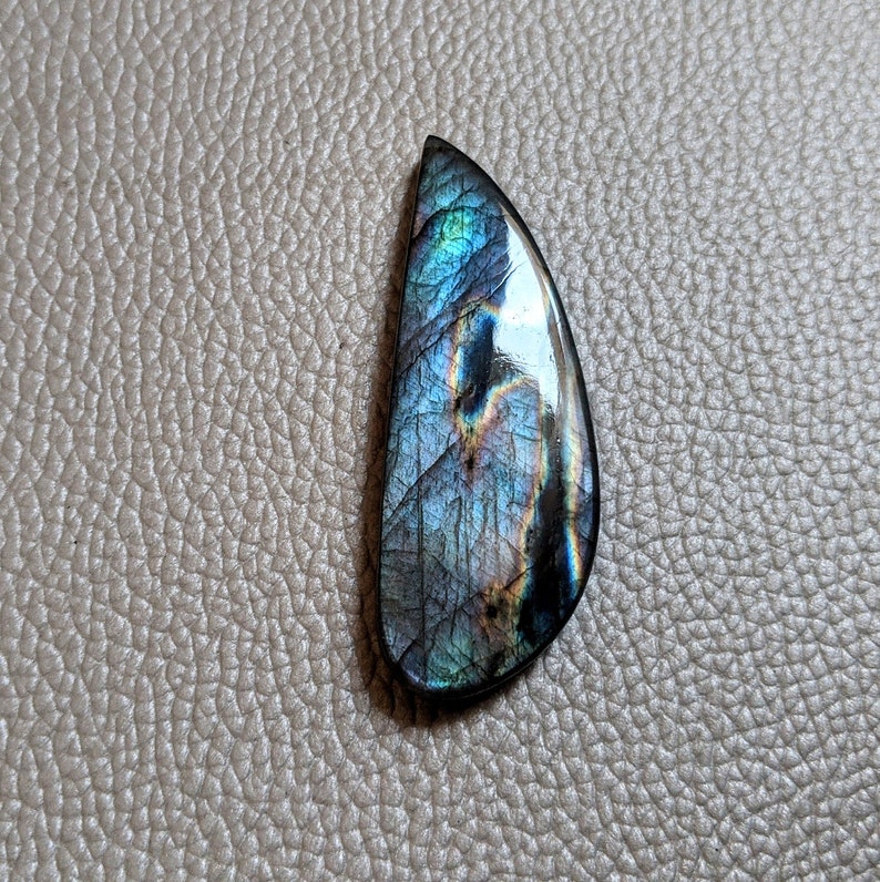 Attractive Purple Labradorite Cabochon Labardorite Gemstone Loose Fancy Crystal Labradorite Beads For Wire Wrap Jewelry 58x20x6 MM