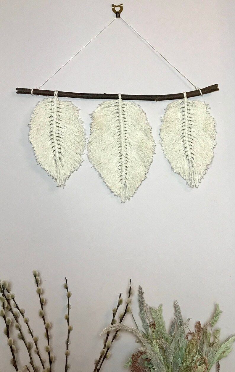 DIY Macrame Feather Wall Hanging Guide // Great for Macrame Craft ...
