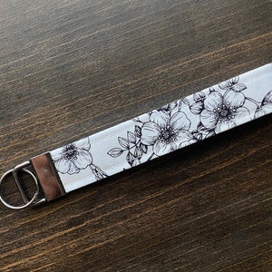 Black & White Floral Outline Fabric Keychain Wristlet, Key Fob Wristlet, Floral Key Fob, Girly Keychain, Wrist Keychain, Keychain for Women