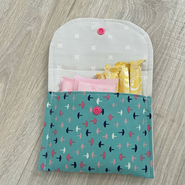 Privacy Pouch Tampon and Sanitary Pad Case Holder