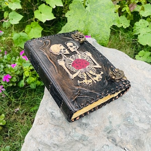 The lovers tarot spiral notebook - Grimoire leather journal - Tarot inspired gift - Creative writing daily planner - gift for him & her