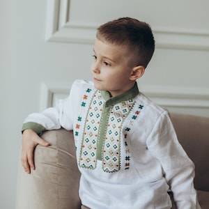 White ukrainian boy shirt, Ukrainian embroidered shirt for (2-10) year old boy, Linen Vyshyvanka for boy, Long sleeve shirt