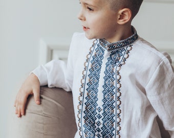 Traditionelles Ukrainisches besticktes Hemd für Jungen - Folk Style Vyshyvanka