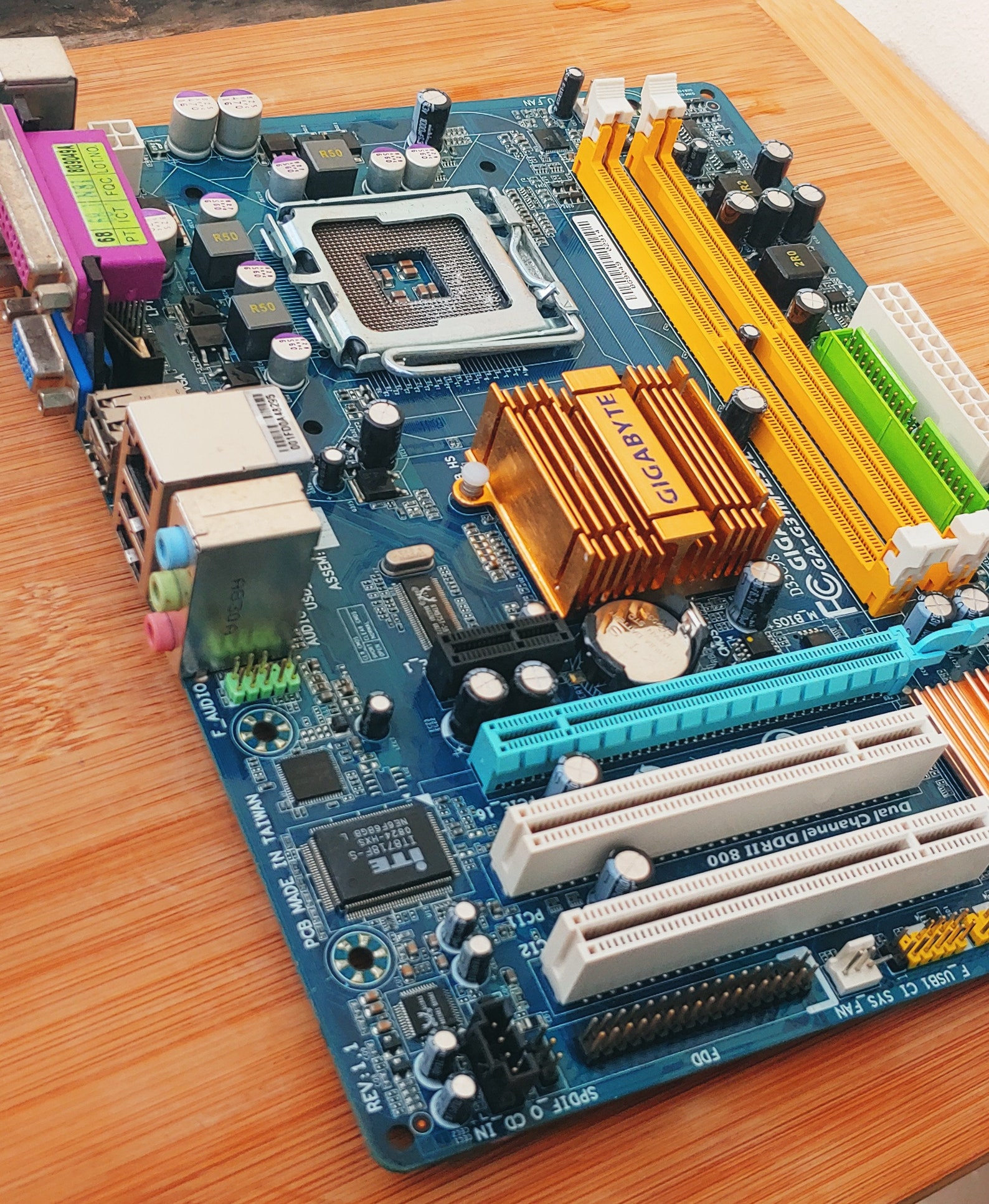 Vintage Motherboard Gigabyte Taiwan Computer Parts Etsy