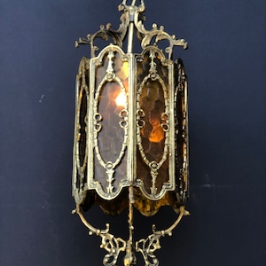 Antike Französische Messing Pendelleuchte – Honigglas Jugendstil Deckenleuchter