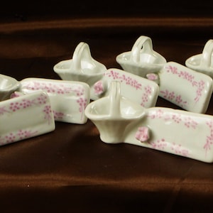Zes vintage keramische naamborden voor eettafel of brunch, rozenmotief / kleine mand voor snoep - geweldig voor een bruidsdouche ** gratis verzending