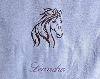 Handtuch mit Pferd und Namen