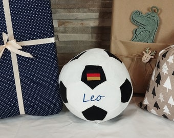 Ballon de football en peluche avec nom et drapeau souhaité