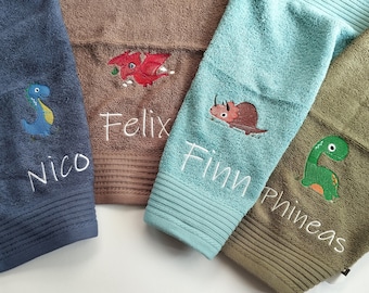 Towel 30x50 with name and dinosaur motif