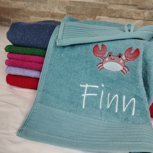 Serviette d'invité avec nom et motif animalier, baleine, crabe