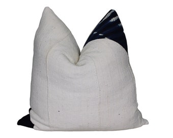 Authentic Off White/ Vintage Indigo Mud Cloth Throw Pillow Cover/ MudCloth  Cushion / Bogolan Pillow Case/ African Mudcloth Pillow Cover