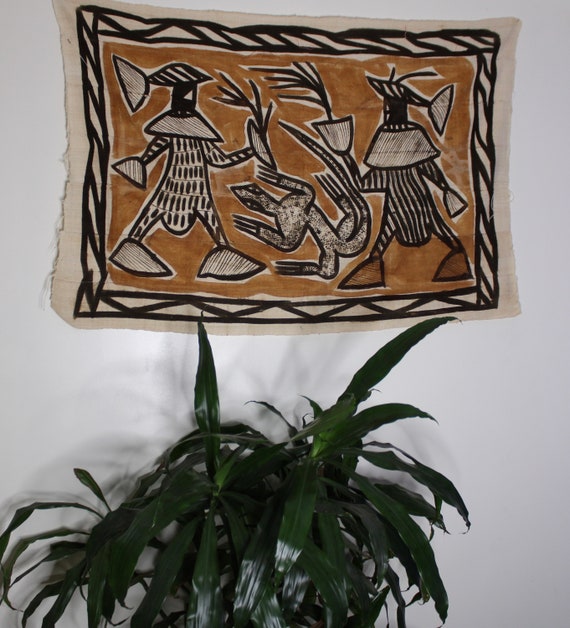 Authentic Korhogo Mudcloth Wall Art/Wall Hanging/Tribal Painting Bogolan Fabric Wall Decor/ Senufo Mudcloth African Textile Interior Design