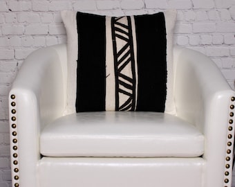 Authentic Black/Off White Mud Cloth Throw  Pillow Cover/ MudCloth  Cushion / Bogolan Pillow Case/ African Mudcloth Pillow Cover