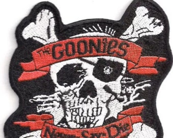 Patch do filme The Goonies (3,5") Never Say Die bordado para passar ou costurar emblema retrô lembrança emblema faça você mesmo fantasia de pirata Willy Caolho