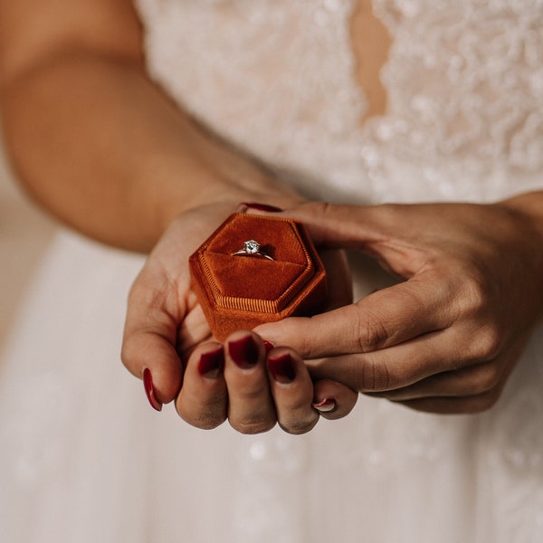 Engagement ring box velvet, terracotta, hexagon, personalisable