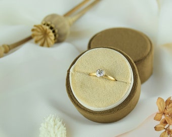 Vintage Button Ring and Proposal Box Red Bakelite Heart Mother of Pearl Vintage Button /& Clear Parfait Glass Salt Cellar Jewelry Box