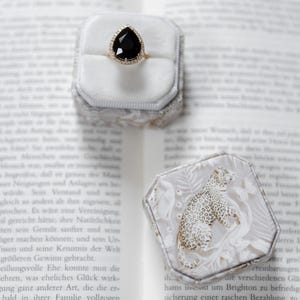 Ringbox LEO, special ring box for wedding, wedding rings and engagement rings