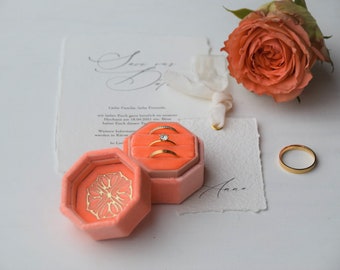 Velvet ring box, peach, for 3 rings, octagonal