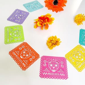 Personalized Dog Dia de los Muertos Papel Picado Banner: Altar Decor