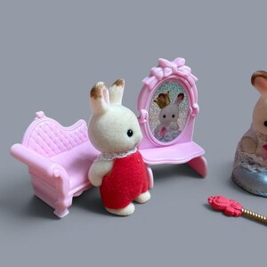 Sylvanian familjepaket - buss, vagn och gungor bild 6