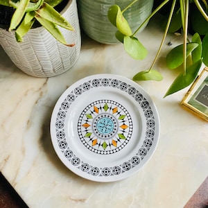 Vintage Kathie Winkle ‘Roulette’ plate / Broadhurst Ironstone