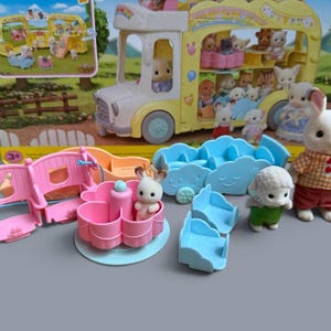 Sylvanian familjepaket - buss, vagn och gungor bild 3