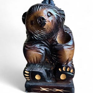 Vintage Japanese Hokkaido Wood Carved Bear