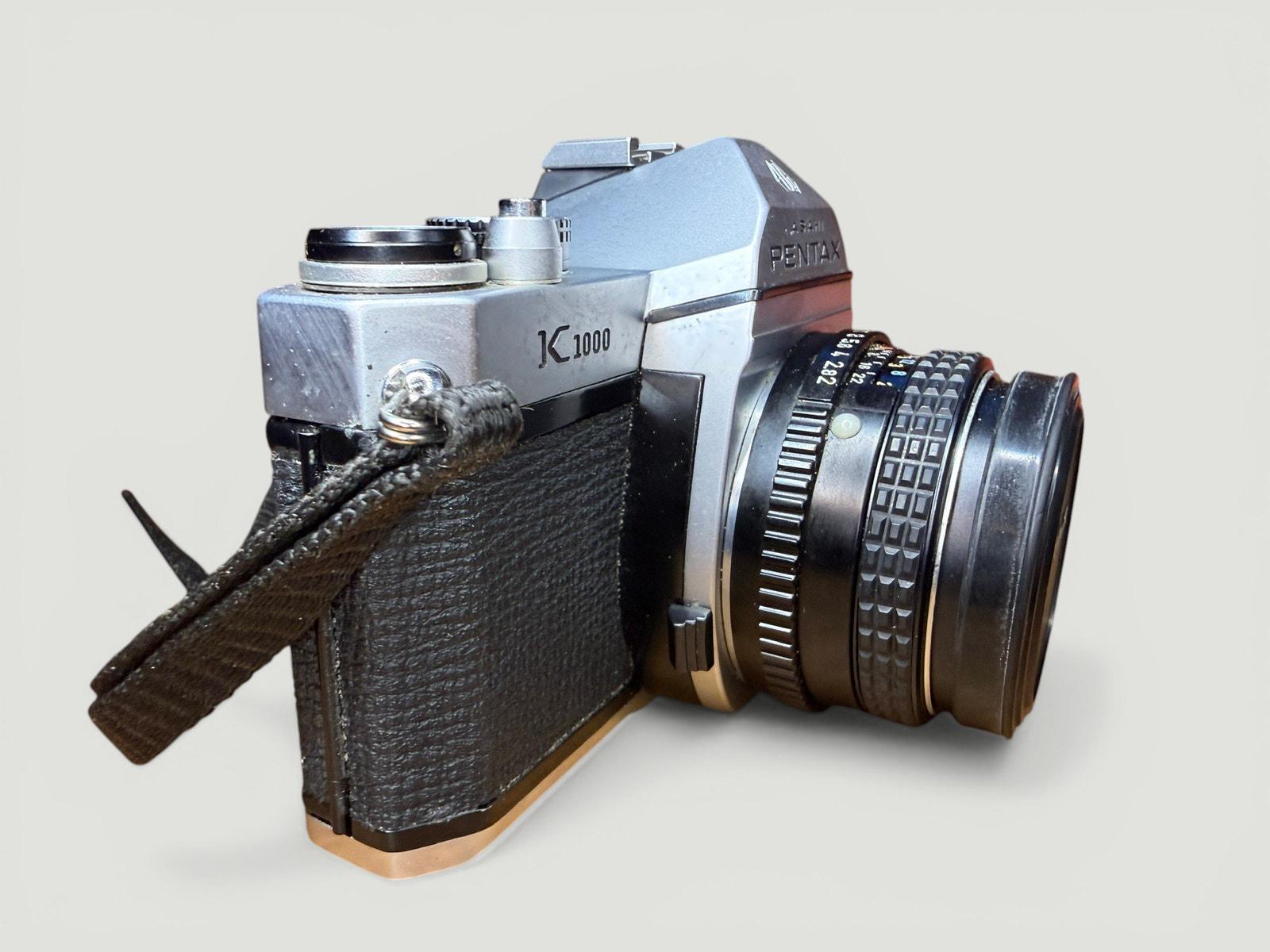 ペンタックス K1000 35 mm フィルムカメラ（SMC-M 50 mm f/2 単焦点
