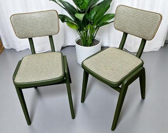 Pair of Vintage mid century modern dining / kitchen chairs