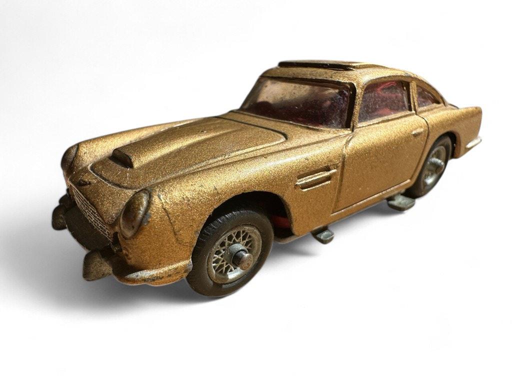Corgi 261 Aston Martin DB5 Model Car - 007 - James Bond - Gold - Etsy