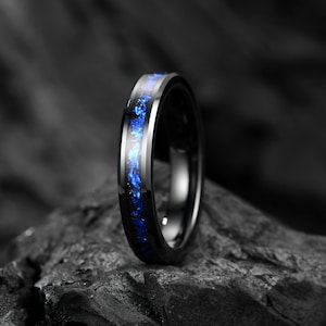 Galaxy Meteorit & Blauer Nebel Für Sie und Seine Eheringe 4mm / 8mm Schwarz Wolfram Eheringe Seine und ihre Partner Trauringe Bild 6