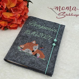 U-Hefthülle bestickt mit Impfpassfach 2 in 1, personalisiert, Namen, Fuchs, U Heft Blumen Fuchs, Mädchen, Jungen,Filz, hellgrau meliert Baby