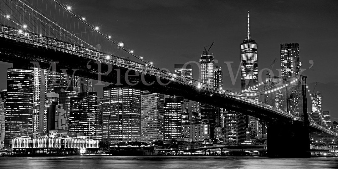 Black & White High Resolution Photo of Lower Manhattan and Brooklyn