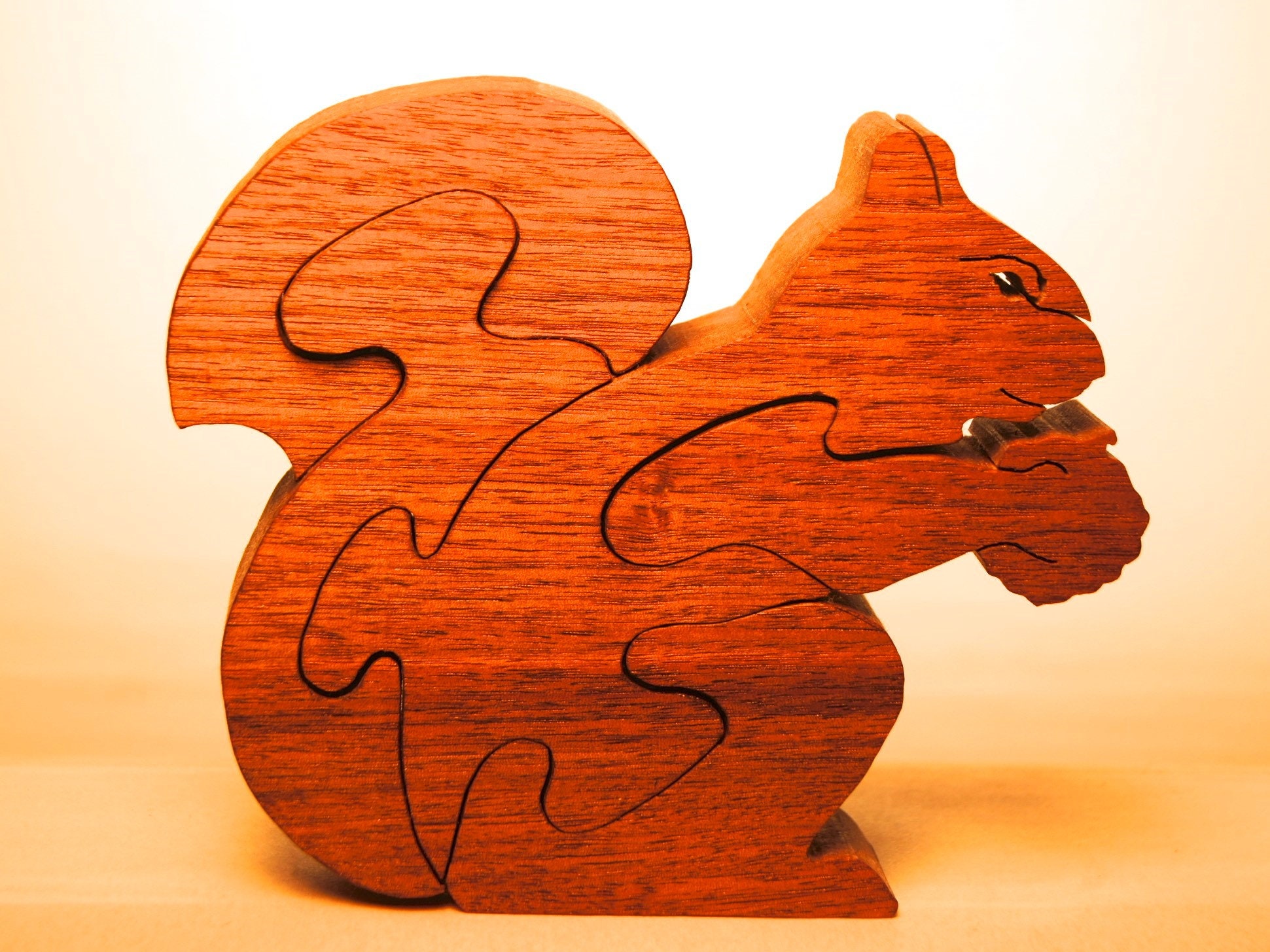 Puzzle Ecureuil en bois brut artisanal - jeu éducatif artisanal