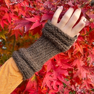 100% Wool Knit Mitt-Muffatee-Armlet-Nineteenth Century-Fingerless Glove-Reenactment-Living History-Workwoman&#39;s Guide