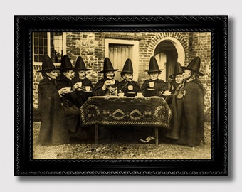 Hexen Tee Party – Dark Witchcore Fotodruck, Vintage okkulter Wandbehang, Gothic Dekor