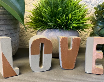 LOVE  Beton Buchstaben - 4 Betonbuchstaben Bronce - Bronze  - keine Versandkosten -