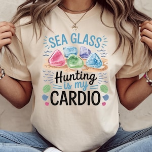 Sea Glass T Shirt, Sea Glass Hunter Shirt, Sea Glass Hunter Gift, Beach Glass Shirt, Beachcombing Shirt, Sea Glass Shirt, Beached Girl Shirt