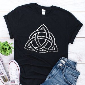 Triquetra T-Shirt, Celtic Triquetra Knot Unisex Shirt, Irish Trinity Knot Symbol Tee, Vintage Wiccan Tshirt, Wicca Pegan, Spiritual Gifts