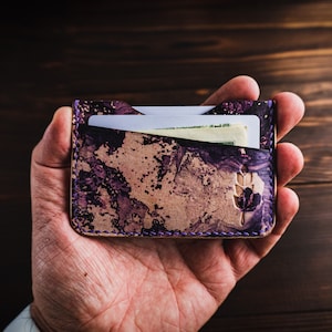 Cartera de cuero EDC delgada morada, Cartera con bolsillo delantero, Cartera EDC con tarjetero minimalista, Cuero italiano de bronceado vegetal