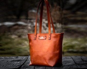 Leather Orange Tote bag with zipper