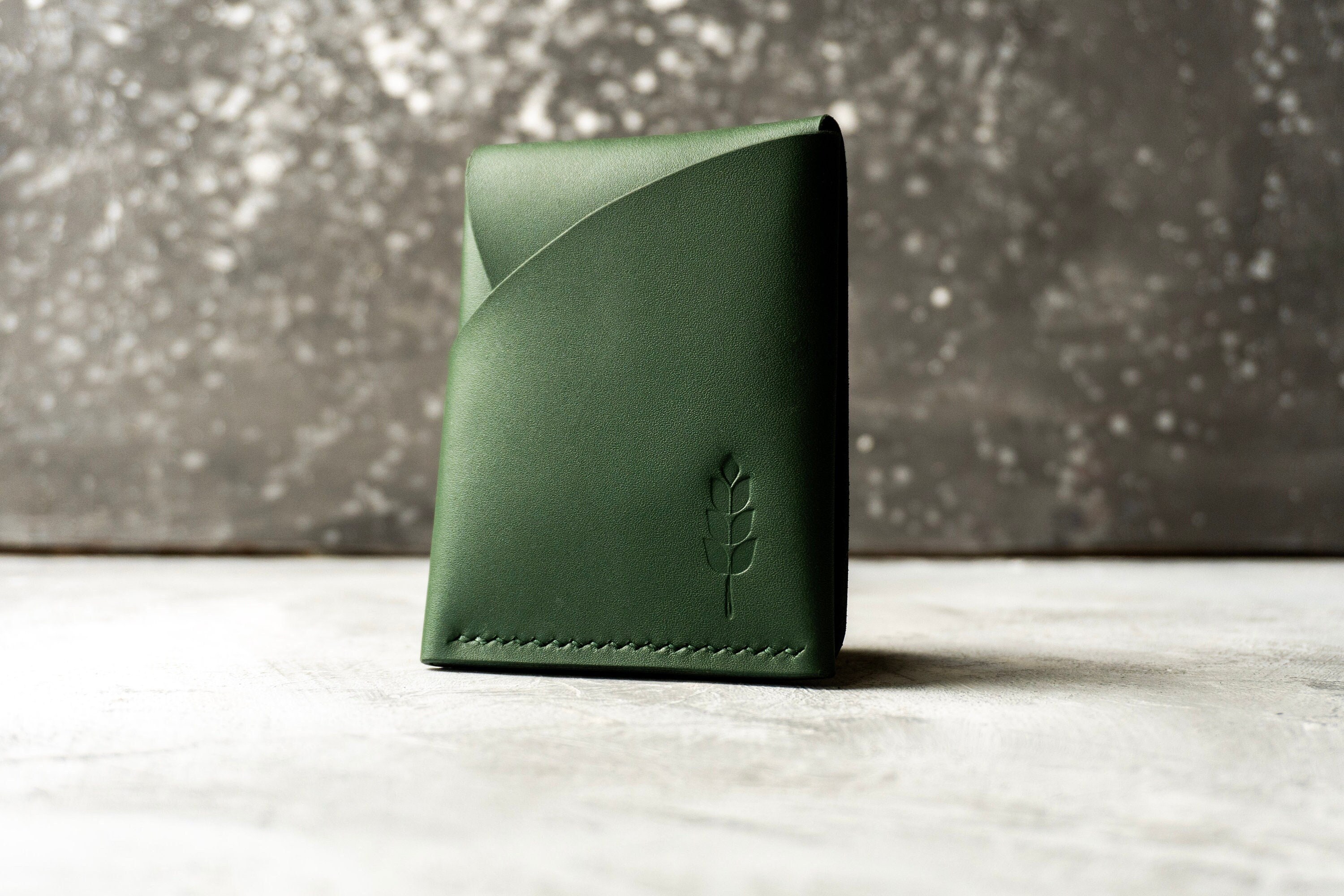 Spiffy Men's Genuine Leather Wallet With Detachable Card Holder – Green, Multiple Compartments, 10-Year Leather Guarantee - View #7