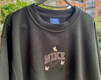 nike butterfly crewneck