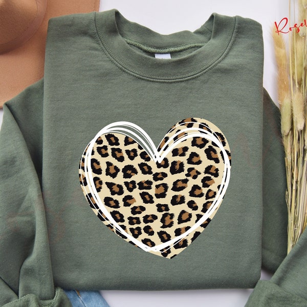 Leopard Heart Sweatshirt, Heart Sweatshirt, Love Hoodie, Valentines Day Sweatshirt, Heart Crewneck, Valentines Day Cute Women, RM-229