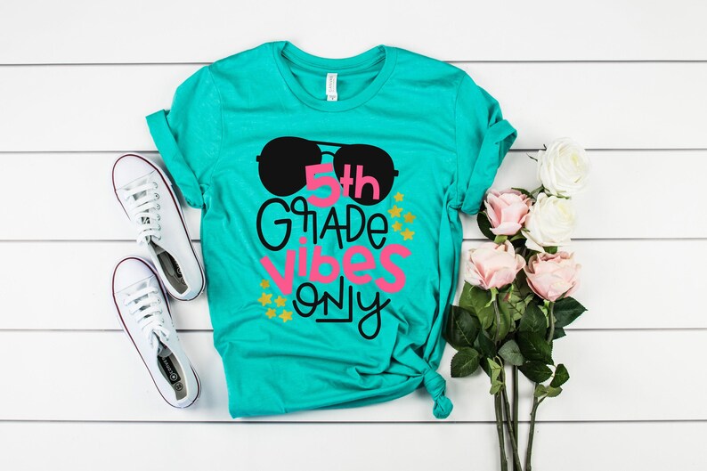 Camiseta de Hola Quinto Grado, Camiseta de Hola Quinto Grado, Camiseta de Regreso a Clases, Regalo para Maestros, Regalo para Maestros, Camiseta de Maestro, Maestro de Quinto Grado imagen 4