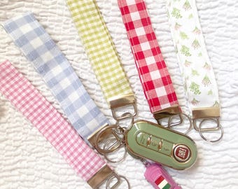 Gingham Fabric Wristlet Keyring, Silver Keychain, Wristlets, Cute Wristlets, Fun Keyrings, Gifts For Her, Key Fobs