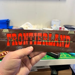Frontierland inspired Sign version 2